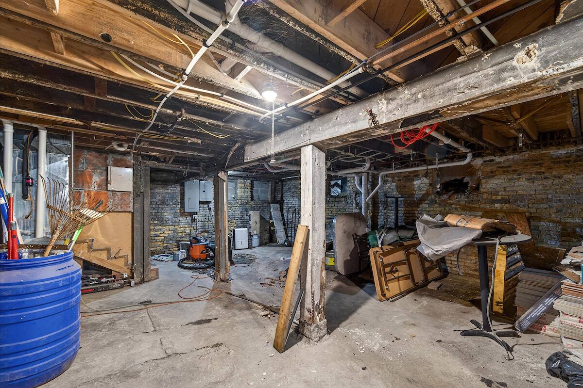 3627 West Lisbon Ave, Milwaukee, WI 53208