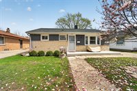 3240 South 72nd St, Milwaukee, WI 53219