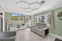 3240 South 72nd St, Milwaukee, WI 53219