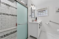 3240 South 72nd St, Milwaukee, WI 53219