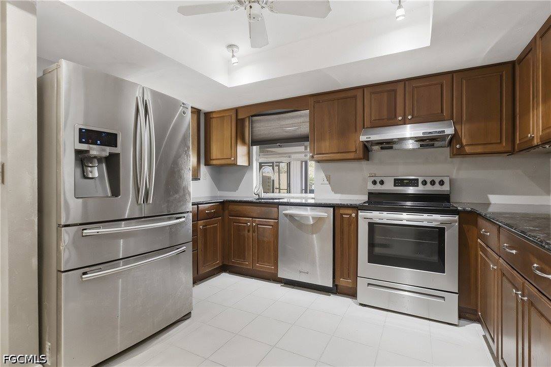 9753 Maplecrest Circle, Lehigh Acres, FL 33936