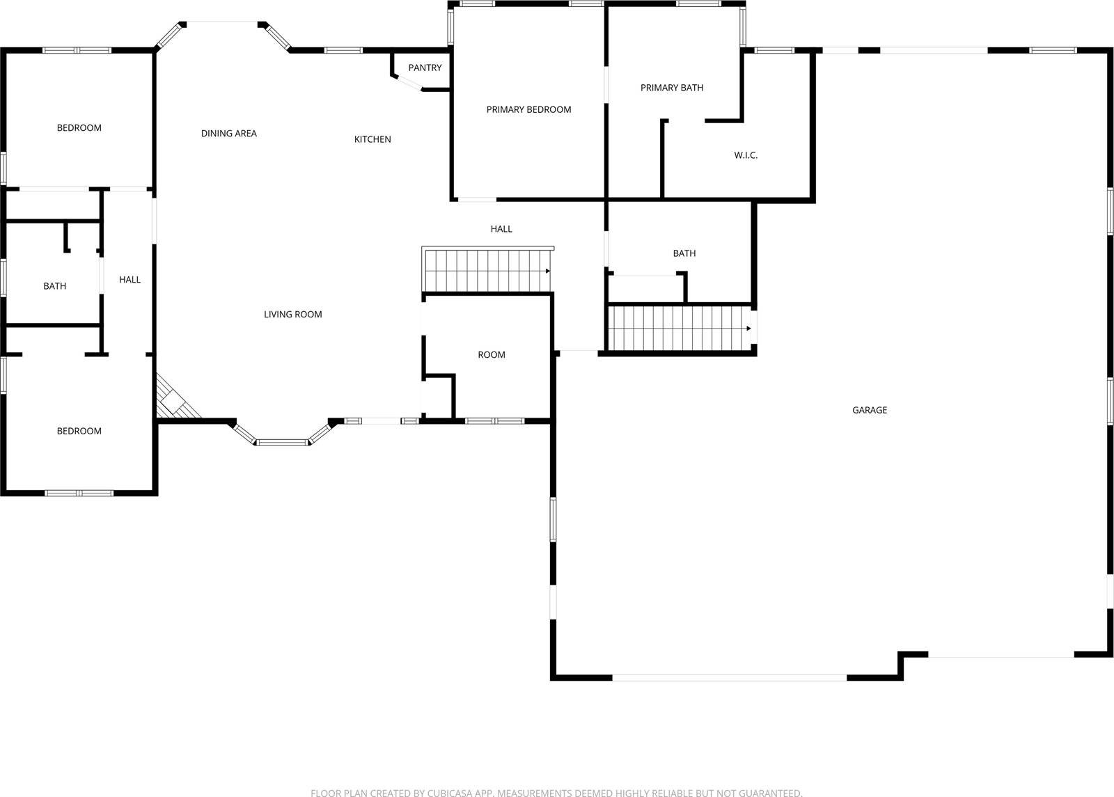 334 Whispering Creek Court, Green Bay, WI 54303