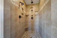 334 Whispering Creek Court, Green Bay, WI 54303
