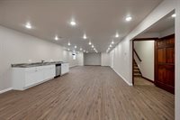 334 Whispering Creek Court, Green Bay, WI 54303