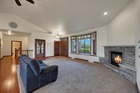 334 Whispering Creek Court, Green Bay, WI 54303