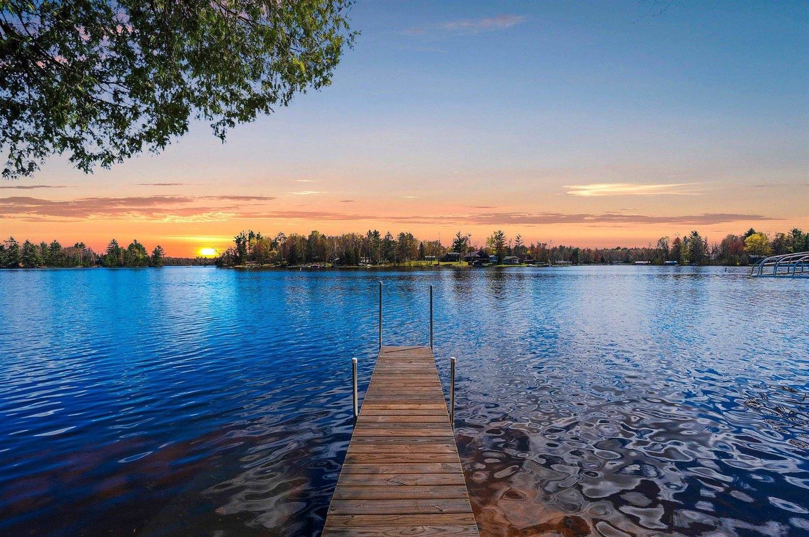 13763 Lake Shore Lane, Mountain, WI 54149