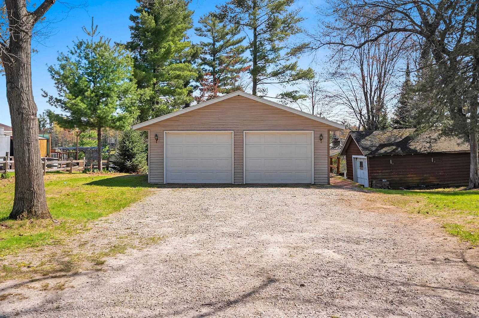13763 Lake Shore Lane, Mountain, WI 54149