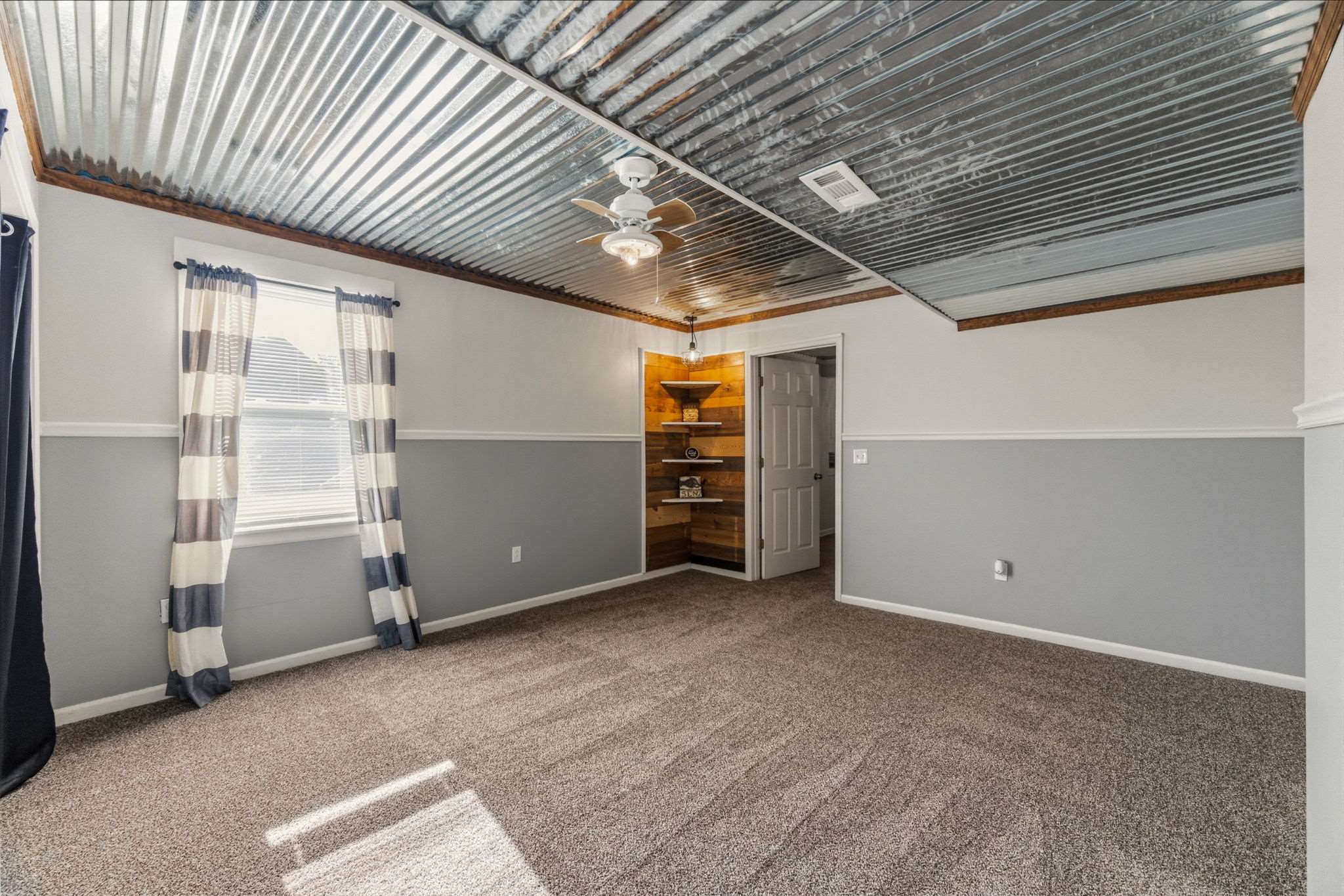 316 Creekside Ct, Gardner, KS 66030