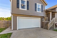 316 Creekside Ct, Gardner, KS 66030