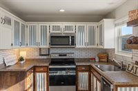 316 Creekside Ct, Gardner, KS 66030