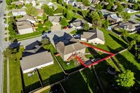 316 Creekside Ct, Gardner, KS 66030