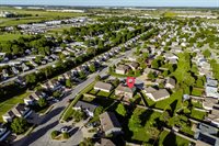 316 Creekside Ct, Gardner, KS 66030