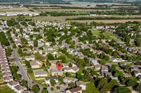 316 Creekside Ct, Gardner, KS 66030