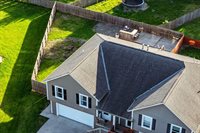 316 Creekside Ct, Gardner, KS 66030