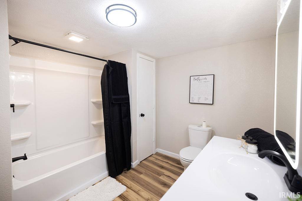 3021 Columbus Avenue, Anderson, IN 46016