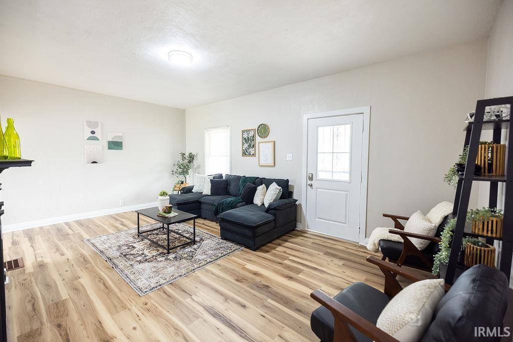 3021 Columbus Avenue, Anderson, IN 46016
