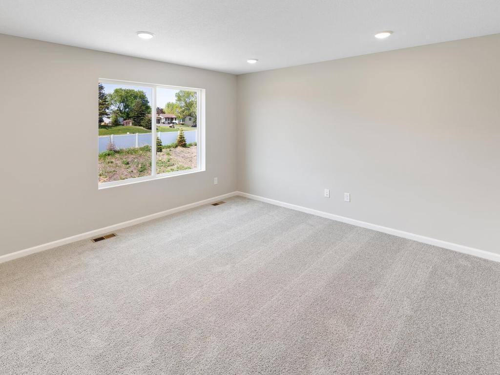 25860 Emerson Court, Wyoming, MN 55092