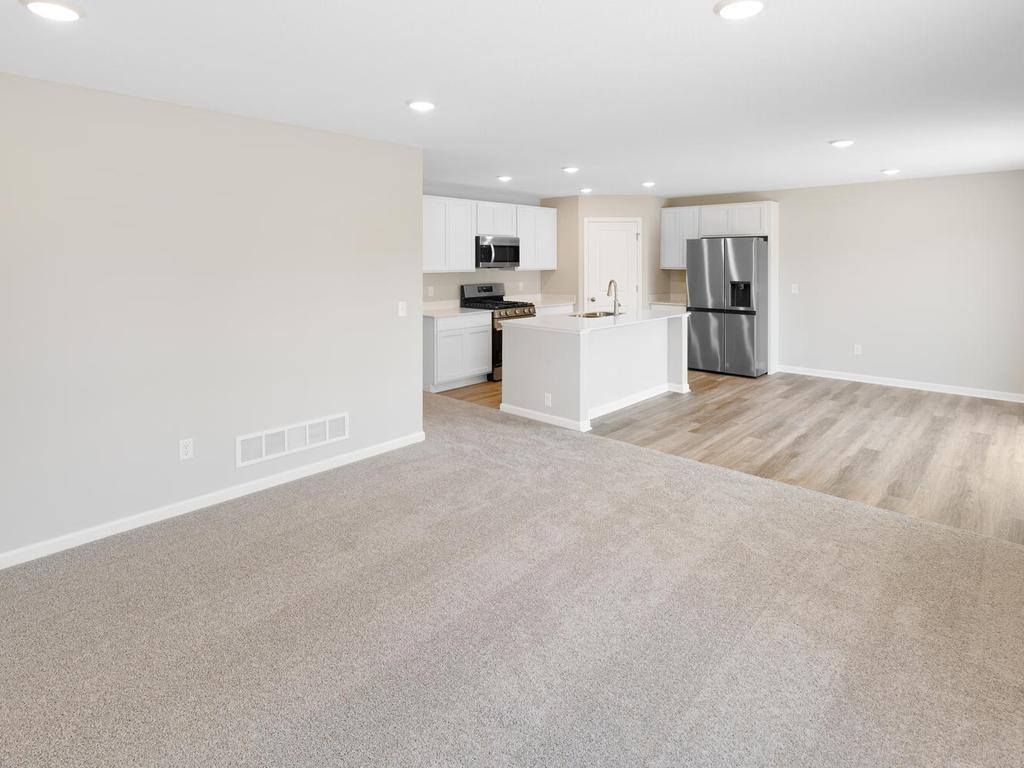 25860 Emerson Court, Wyoming, MN 55092