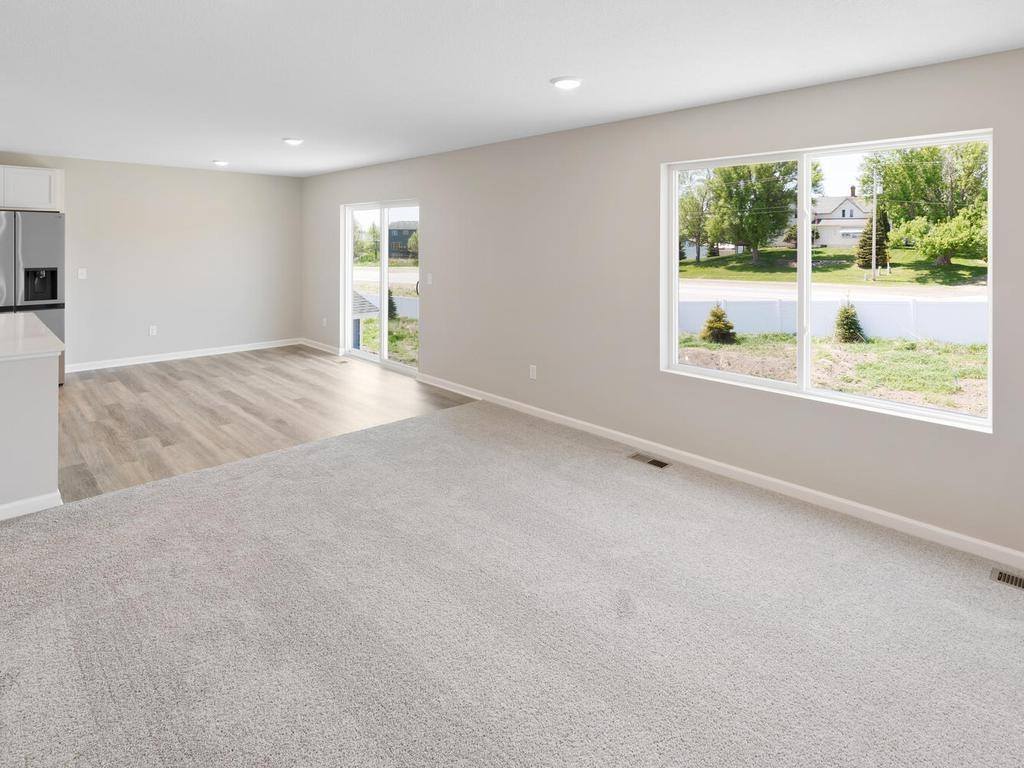 25860 Emerson Court, Wyoming, MN 55092