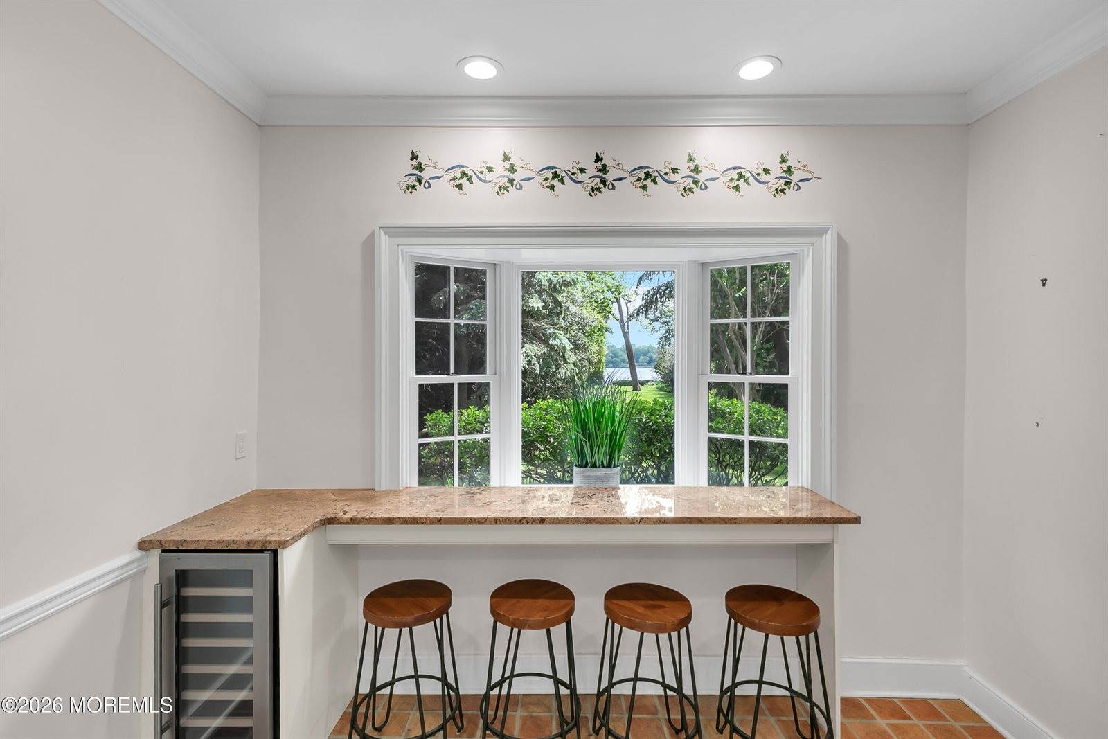 932 Navesink River Road, Rumson, NJ 07760