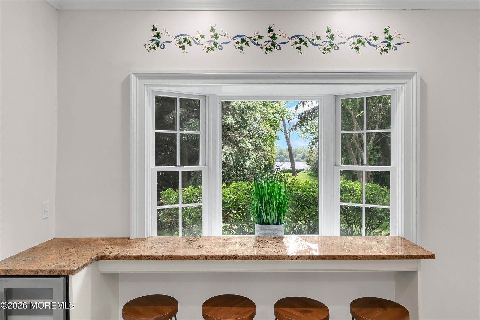 932 Navesink River Road, Rumson, NJ 07760