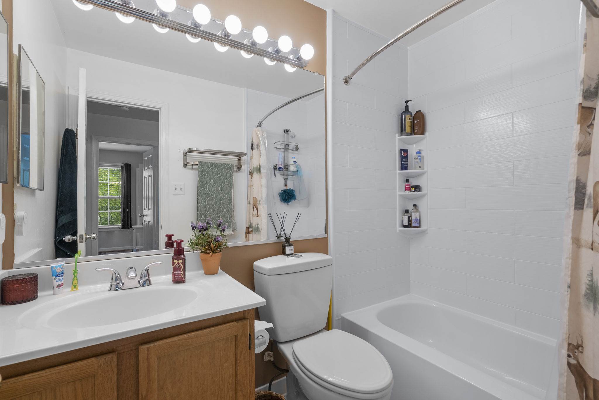 29 Bronco Ct, Germantown, MD 20874