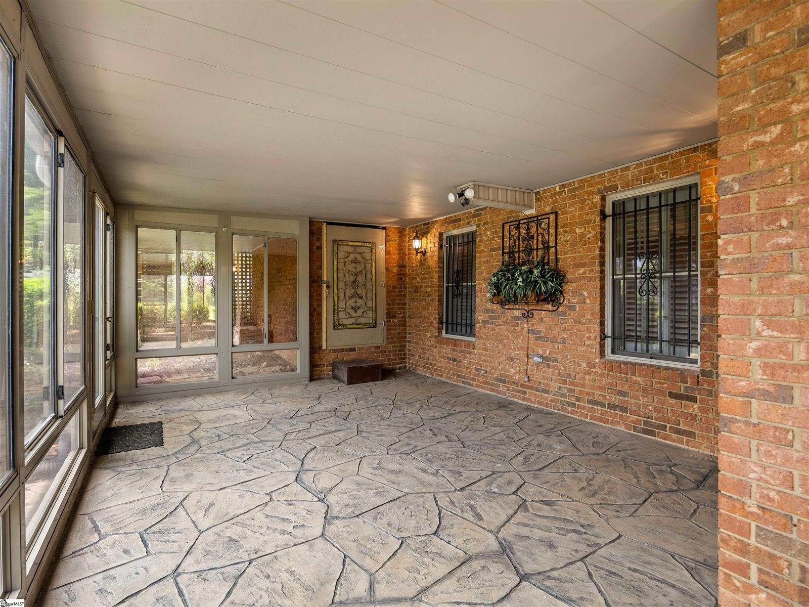 130 Roberts Meadow, Spartanburg, SC 29307