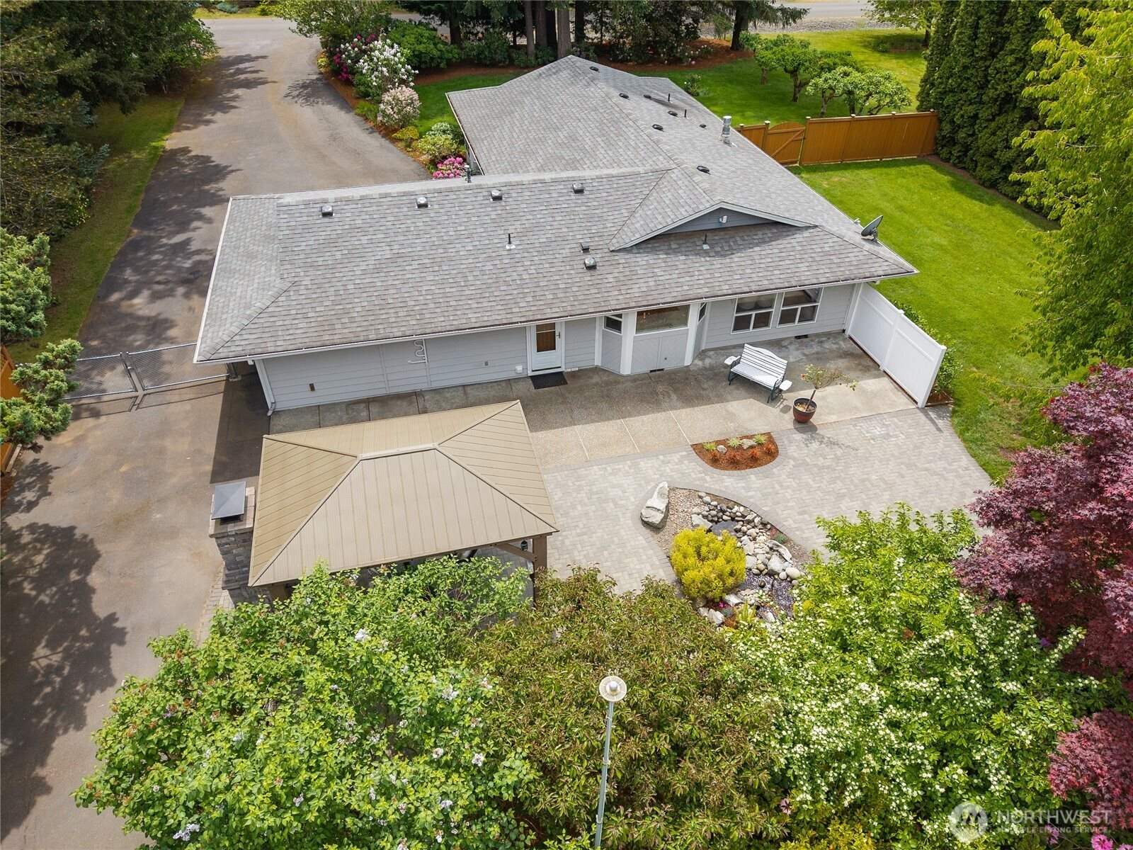 7204 44th Avenue NE, Olympia, WA 98516