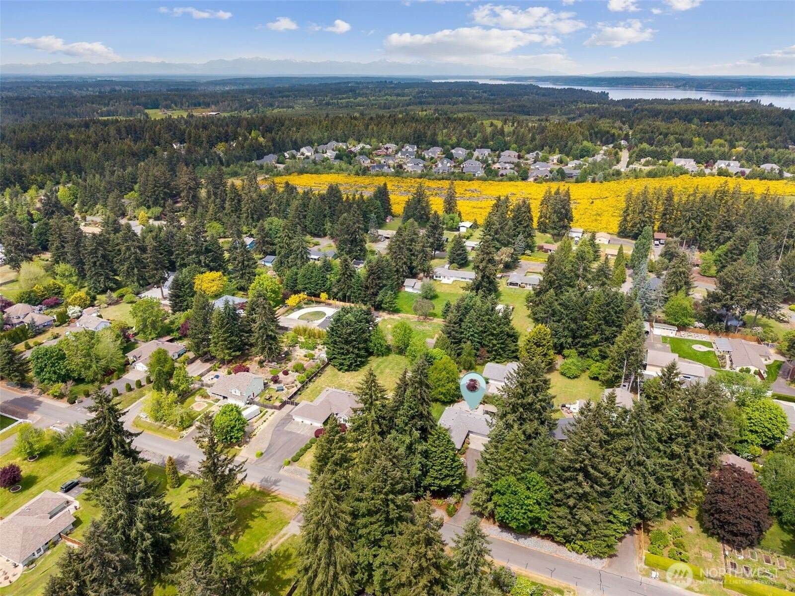 7204 44th Avenue NE, Olympia, WA 98516