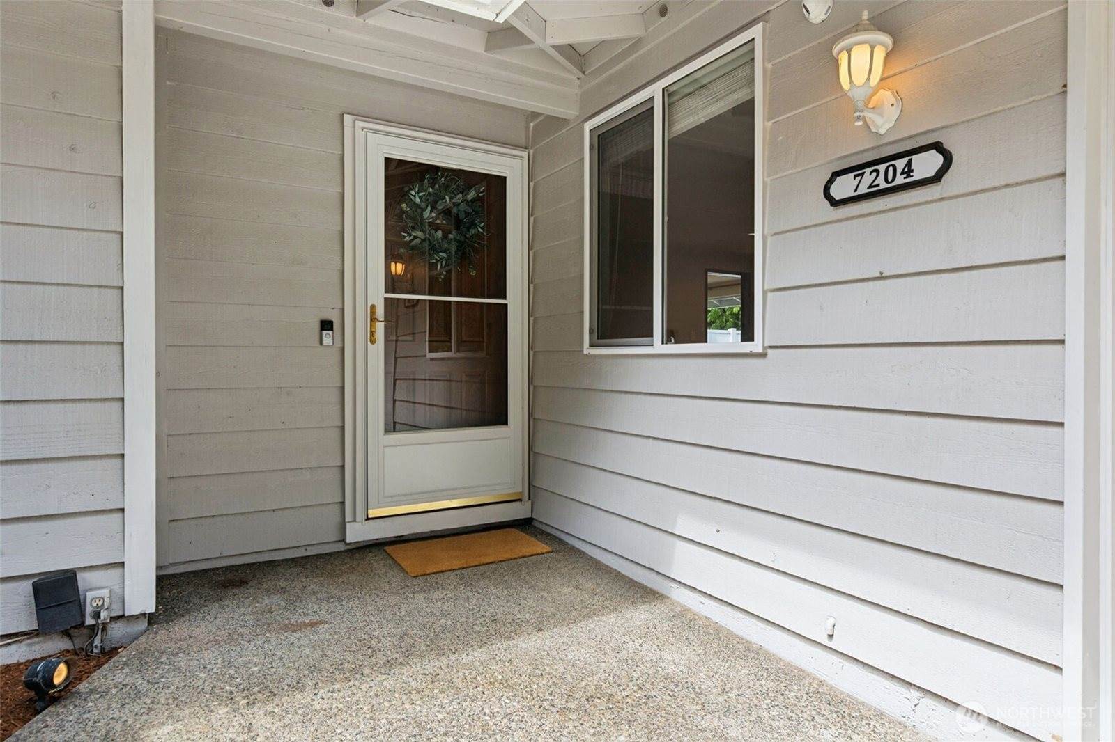 7204 44th Avenue NE, Olympia, WA 98516