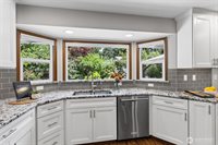 7204 44th Avenue NE, Olympia, WA 98516
