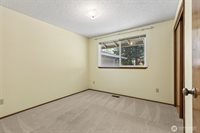 7204 44th Avenue NE, Olympia, WA 98516