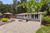 7204 44th Avenue NE, Olympia, WA 98516
