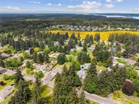 7204 44th Avenue NE, Olympia, WA 98516