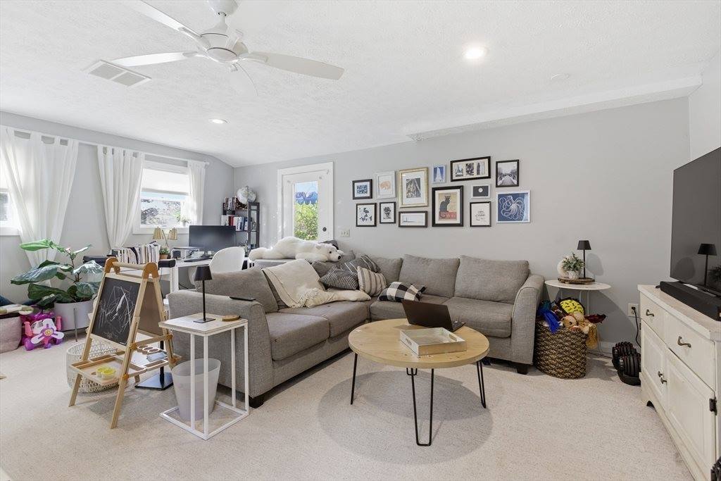 30 Manatee Rd, Weymouth, MA 02189
