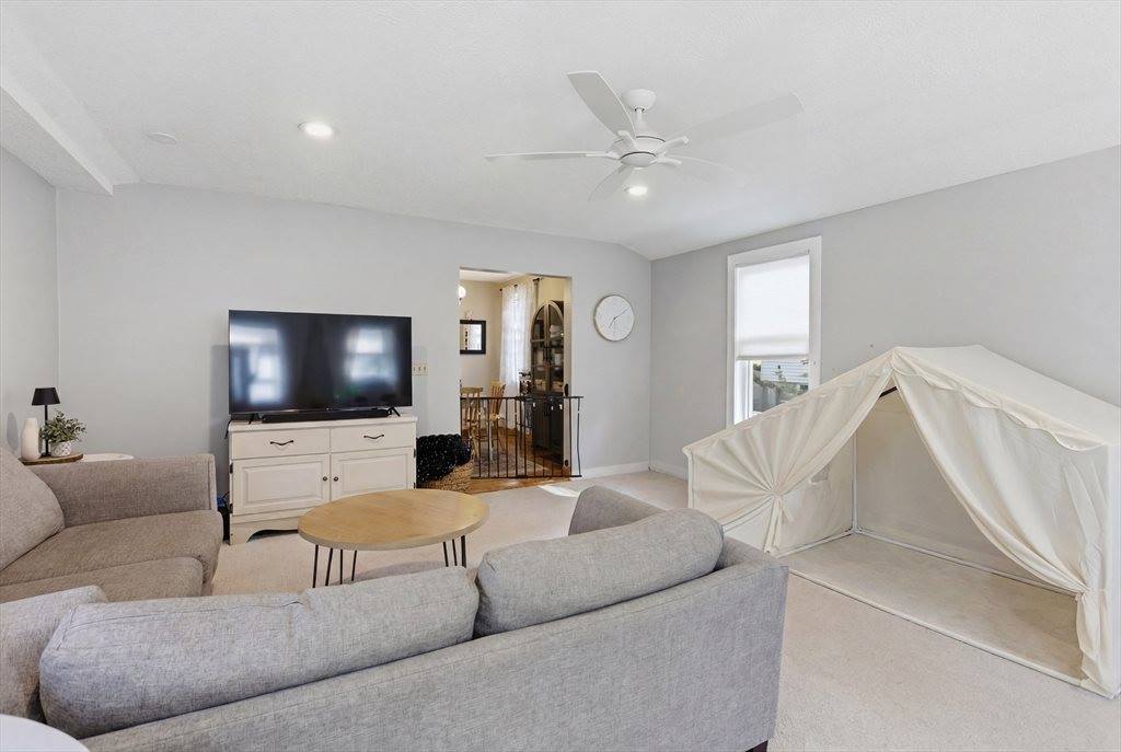 30 Manatee Rd, Weymouth, MA 02189