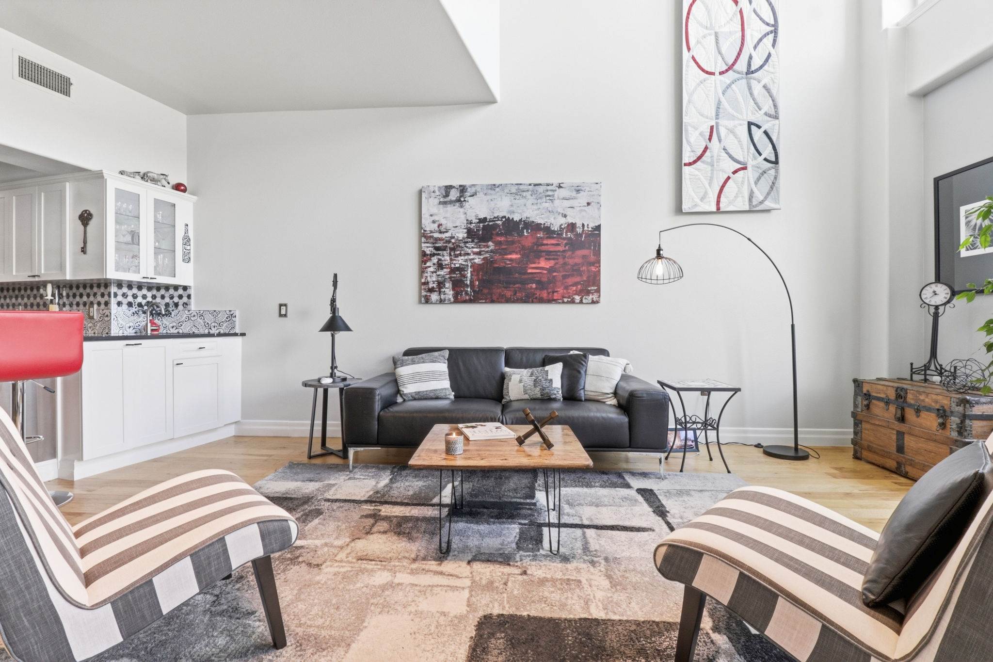 905 N Harbour Dr, Portland, OR 97217