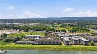 905 N Harbour Dr, Portland, OR 97217