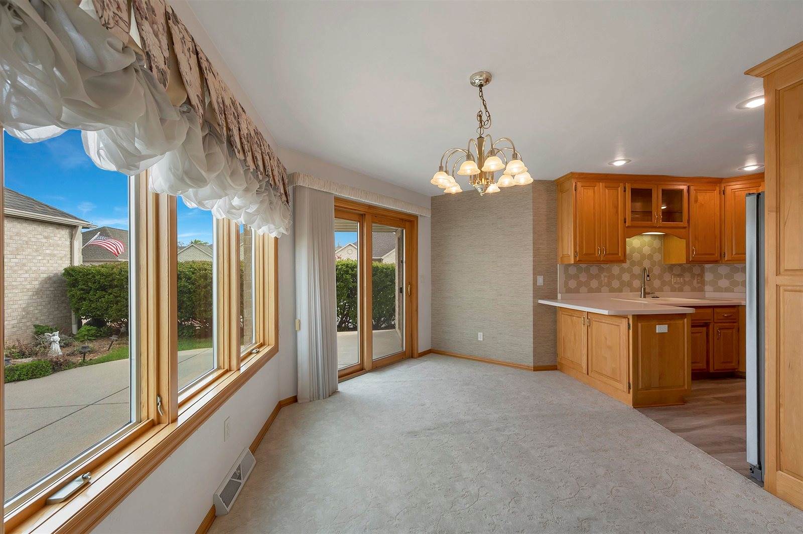 518 North Langlade Court, Green Bay, WI 54301