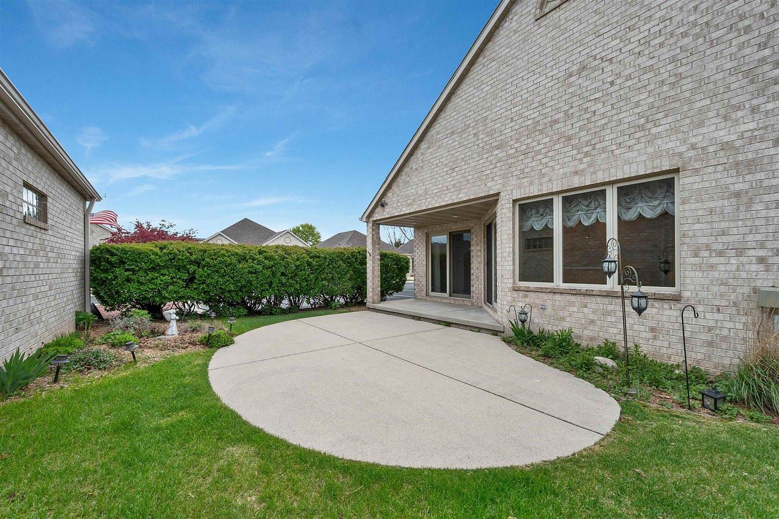 518 North Langlade Court, Green Bay, WI 54301