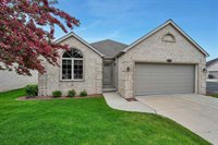 518 North Langlade Court, Green Bay, WI 54301
