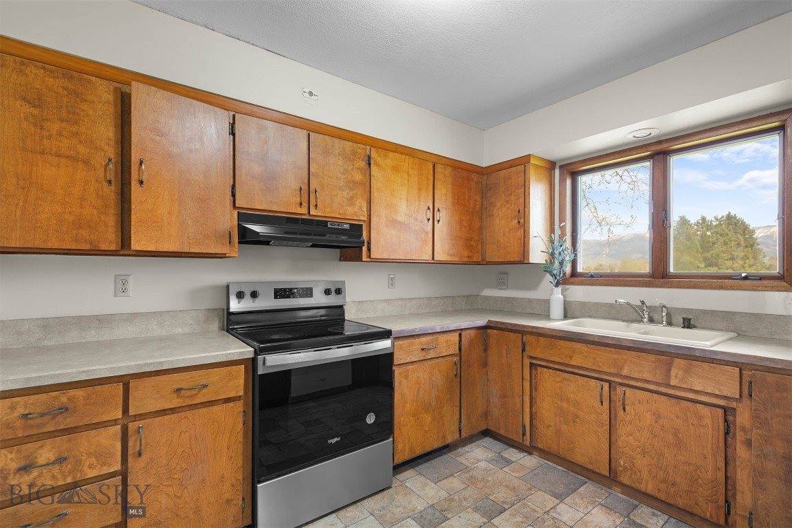 6600 Springhill Road, Belgrade, MT 59714