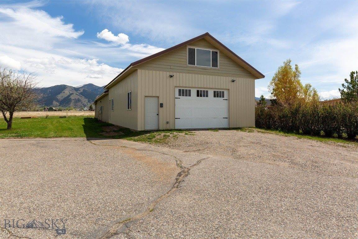 6600 Springhill Road, Belgrade, MT 59714