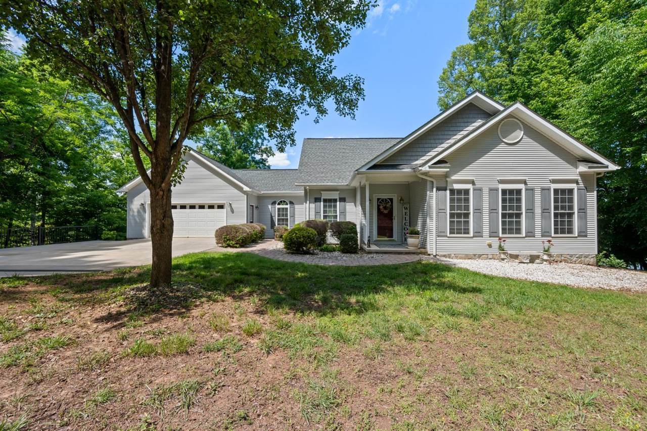 630 Forest Shores Road, Wirtz, VA 24184