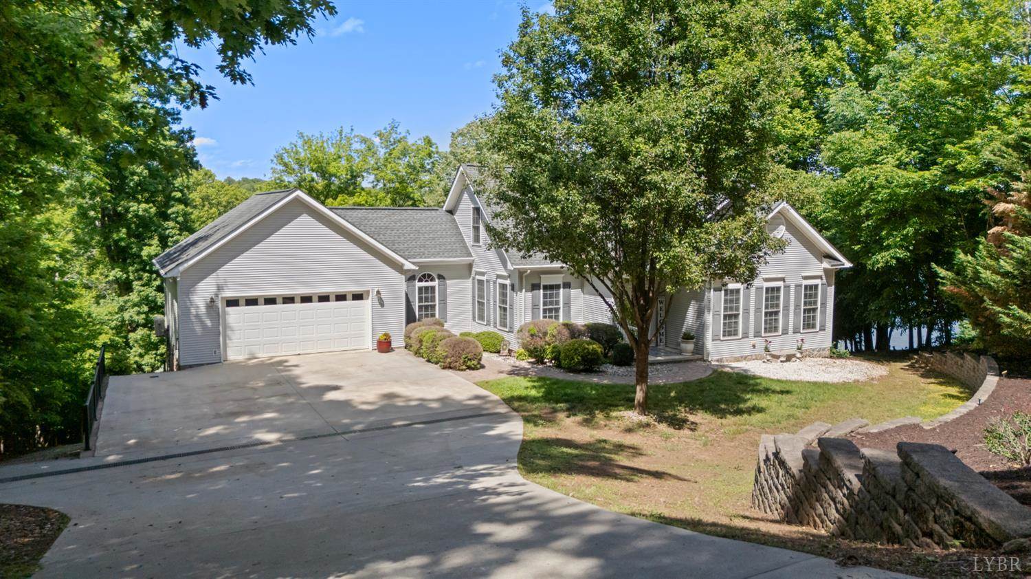 630 Forest Shores Road, Wirtz, VA 24184