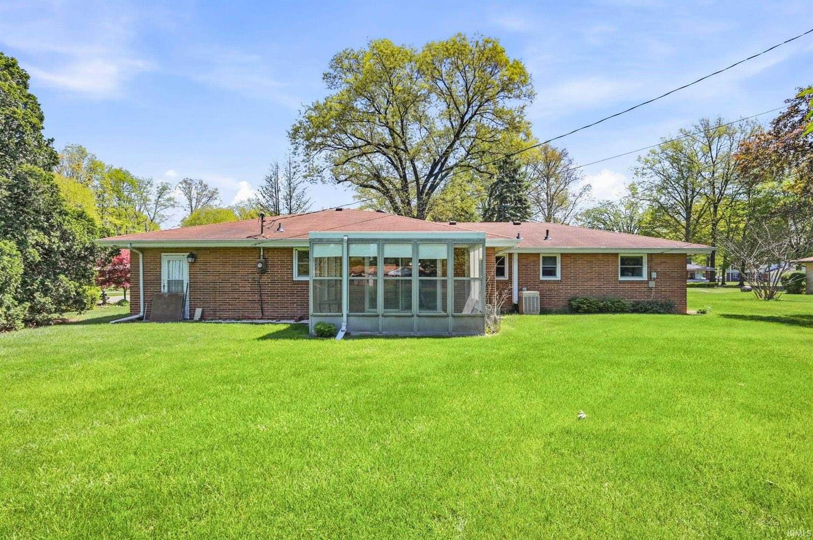 705 Oxford Road, Anderson, IN 46012