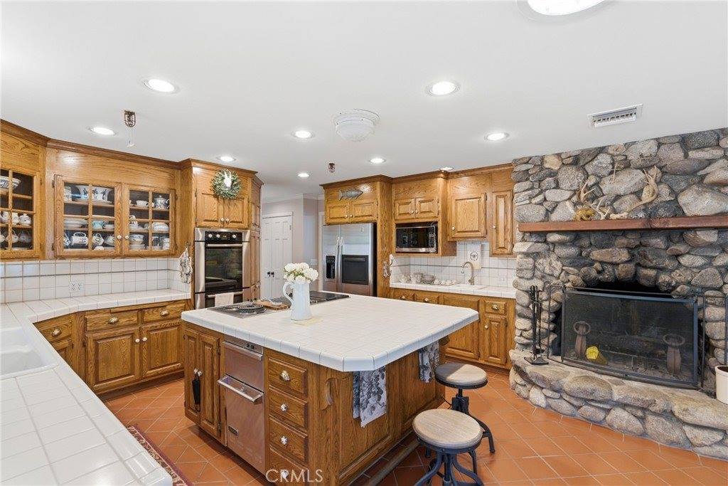 9130 Old Stage, Agua Dulce, CA 91390