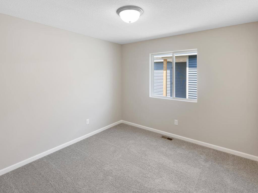 25868 Emerson Court, Wyoming, MN 55092