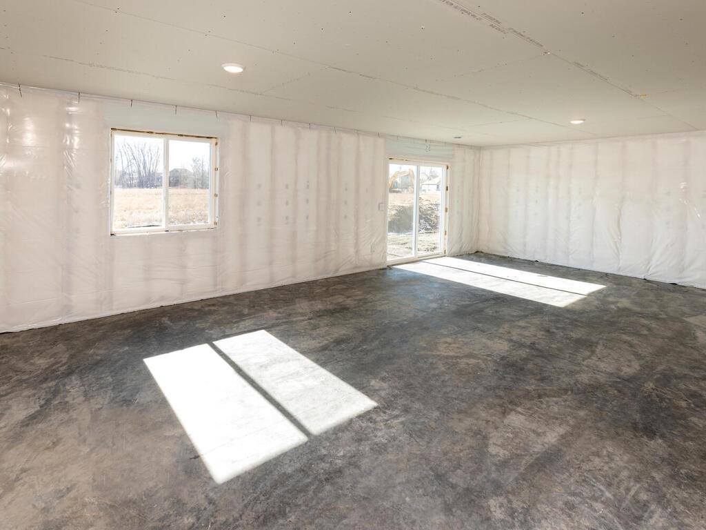 25868 Emerson Court, Wyoming, MN 55092