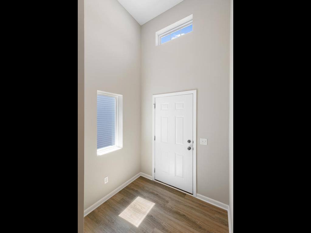 25868 Emerson Court, Wyoming, MN 55092